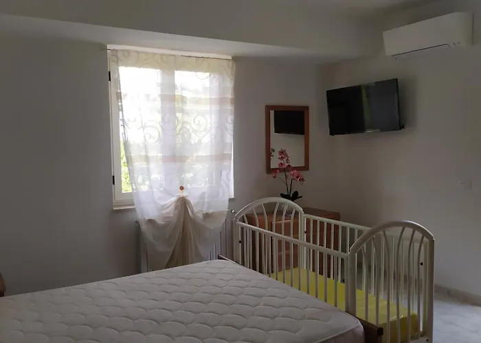 度假居 Anna 特罗佩阿